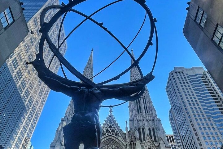 A NYC Tour That Puts Superheroes and Villains in the Spotlight!